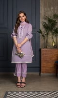 Be the diva you always wanted to be with our aromatic lavender kurta. A straight fit shirt complemented with tussels and intricate white sequence lace on the front. Box-pleated sleeves with tiny tussels. And detailed border to add extra beauty. A dignified straight trouser with scallop designs. A lavender silky chiffon dupatta with respective tussels lace finish.