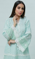 This traditional chikan Kurta with beautiful mirror work encrusted alongside the borders with laces. Paired with lace embellished chikan bootcut pants.  ( The patterns of lace may vary per design)