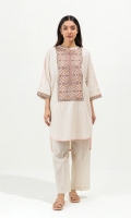 1.14 Mtrs Embroidered Yarn Dyed Front 0.7 Mtrs Embroidered Sleeve Patti 1.5 Yarn Dyed Back And Sleeves