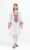 1.14 Mtrs Embroidered Yarn Dyed Front 0.7 Mtrs Embroidered Sleeve Patti 1.5 Yarn Dyed Back And Sleeves