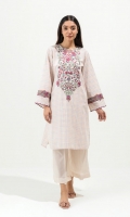 1.14 Mtrs Embroidered Yarn Dyed Front 0.7 Mtrs Embroidered Sleeve Patti 1.5 Yarn Dyed Back And Sleeves