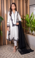 The ultimate versatile staple is a loose long cut, featuring laces, embroidered motifs on the damaan, sleeves, delicate pearls on the neckline, and is further enhanced by sheeshe embroidery bootis on the kurta. Style yours with our matching lacy pants and a gorgeous black dupatta adorned with laces perfect for intimate eid/ramzan gatherings.