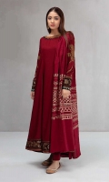 3 piece Shirt, trouser and dupatta Long linen frock with embroidered neckline and embroidered sleeves Velvet embroidered ghera border Jacquard dupatta Cambric trouser
