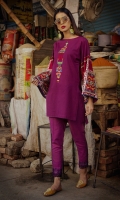 Round Neck With Slit Embroidered Front Embroidered Baggy Sleeves