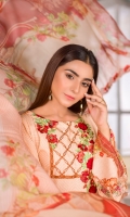 Front Digital embroidered Karandi Back and sleeves digital printed Digital Embroidered Side Scalloped Dupatta chiffon Dyed Karandi Trouser