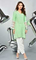 Embroiderd shirt with silk neckline and embroidered organza sleeves