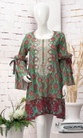 Contemporary embroidered kittel. Round neck. Full sleeves with gathered elbow flare. Short length