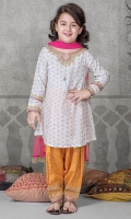3 piece frock shalwar and dupatta White grip screen printed frock with embroidered neck and sleeves Mustard grip embroidered shalwar Pink Net dupatta Embellished with kiran lace and tassels