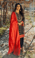 “Alara” is a classic straight kurta heavily embellished with gota, kora and dabka. The embroidery is done on black pk raw silk with applique of red and pink. The look is completed with matching culottes with red and gold finishing, it comes with a contrasting red chunri dupatta with black and gold finishing.